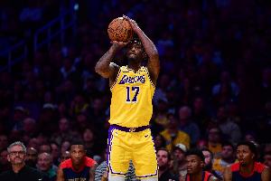 芬尼-史密斯：湖人需要通过逆境成长 有些问题在胜利时看不到