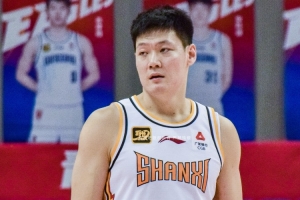 glow-kaiyun.com-山西省篮协副主席：俱乐部只要开出顶薪合同 张宁就走不了