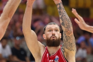 开云app下载-尽力了！马穆凯拉什维利13中6&amp;三分5中1拿到14分 另有1板2助1断